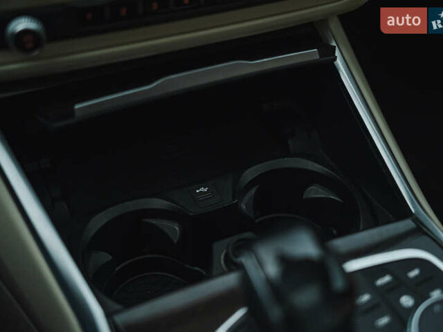 Чорний БМВ 3 Серія, об'ємом двигуна 2 л та пробігом 115 тис. км за 28900 $, фото 46 на Automoto.ua