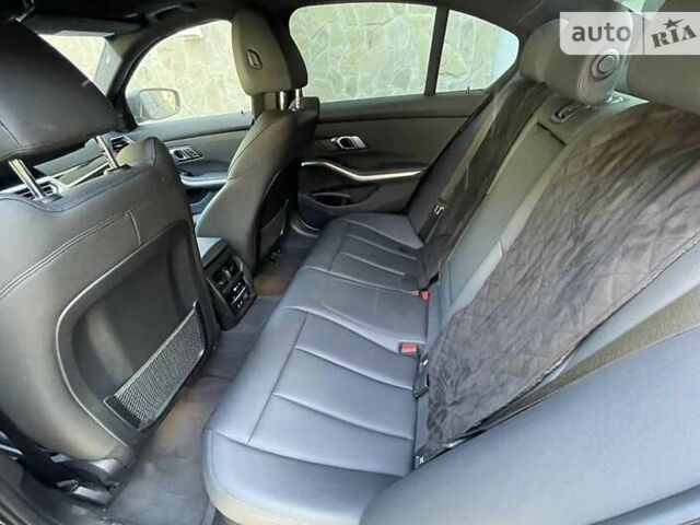 Чорний БМВ 3 Серія, об'ємом двигуна 2 л та пробігом 17 тис. км за 30999 $, фото 11 на Automoto.ua