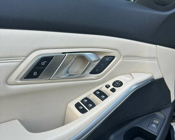 Черный БМВ 3 Серия, объемом двигателя 2 л и пробегом 53 тыс. км за 28999 $, фото 15 на Automoto.ua