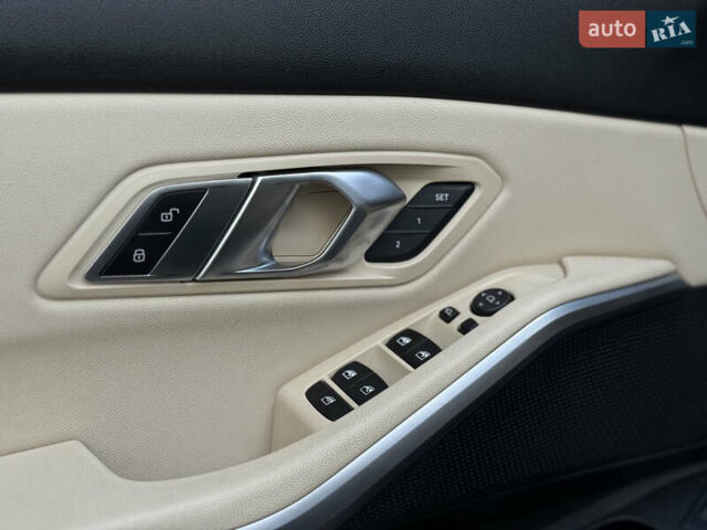 Чорний БМВ 3 Серія, об'ємом двигуна 2 л та пробігом 75 тис. км за 32900 $, фото 27 на Automoto.ua