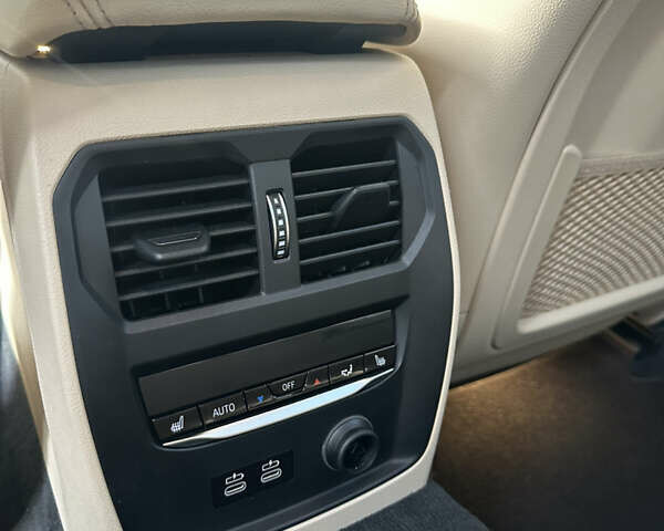 Черный БМВ 3 Серия, объемом двигателя 2 л и пробегом 53 тыс. км за 28999 $, фото 18 на Automoto.ua