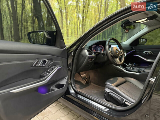 Чорний БМВ 3 Серія, об'ємом двигуна 2 л та пробігом 177 тис. км за 28300 $, фото 26 на Automoto.ua