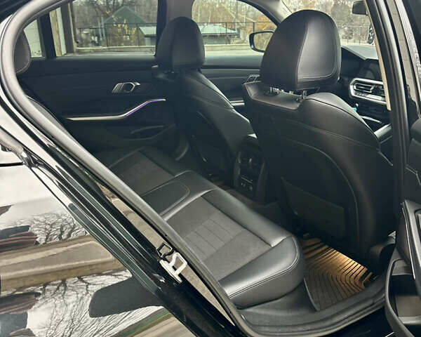 Черный БМВ 3 Серия, объемом двигателя 2 л и пробегом 166 тыс. км за 27000 $, фото 6 на Automoto.ua