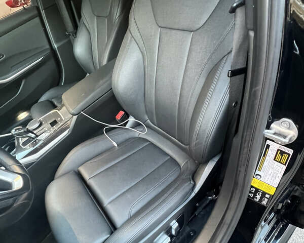 Чорний БМВ 3 Серія, об'ємом двигуна 2 л та пробігом 153 тис. км за 27600 $, фото 12 на Automoto.ua