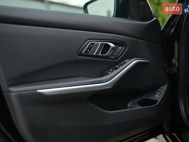 Черный БМВ 3 Серия, объемом двигателя 2 л и пробегом 162 тыс. км за 32000 $, фото 12 на Automoto.ua