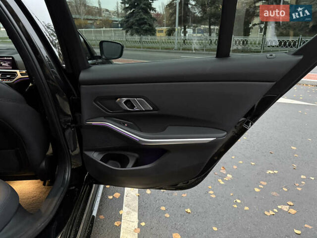 Черный БМВ 3 Серия, объемом двигателя 2 л и пробегом 111 тыс. км за 34500 $, фото 14 на Automoto.ua