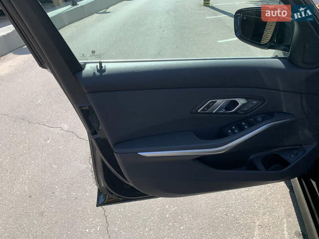 Чорний БМВ 3 Серія, об'ємом двигуна 2 л та пробігом 121 тис. км за 26900 $, фото 10 на Automoto.ua