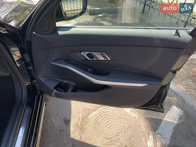Чорний БМВ 3 Серія, об'ємом двигуна 2 л та пробігом 121 тис. км за 26900 $, фото 17 на Automoto.ua