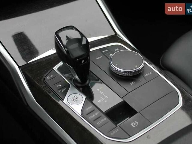 Чорний БМВ 3 Серія, об'ємом двигуна 2 л та пробігом 127 тис. км за 31000 $, фото 19 на Automoto.ua