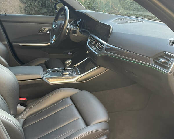 Чорний БМВ 3 Серія, об'ємом двигуна 2 л та пробігом 151 тис. км за 27000 $, фото 16 на Automoto.ua