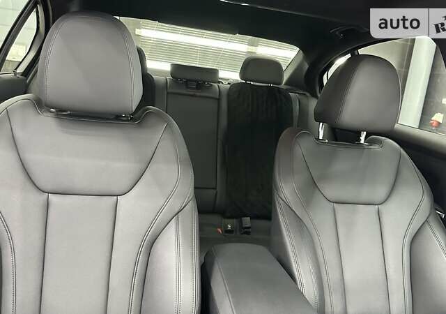 Чорний БМВ 3 Серія, об'ємом двигуна 2 л та пробігом 17 тис. км за 30999 $, фото 10 на Automoto.ua