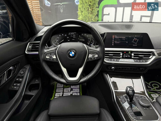 Чорний БМВ 3 Серія, об'ємом двигуна 2 л та пробігом 43 тис. км за 28990 $, фото 16 на Automoto.ua