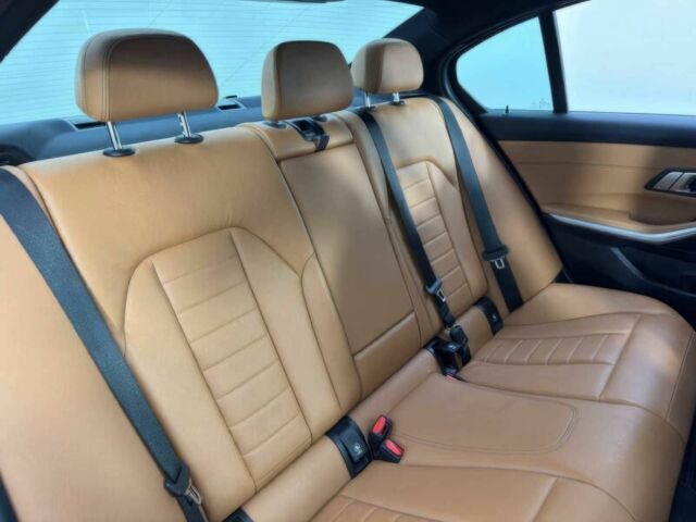 Чорний БМВ 3 Серія, об'ємом двигуна 2 л та пробігом 50 тис. км за 14000 $, фото 11 на Automoto.ua