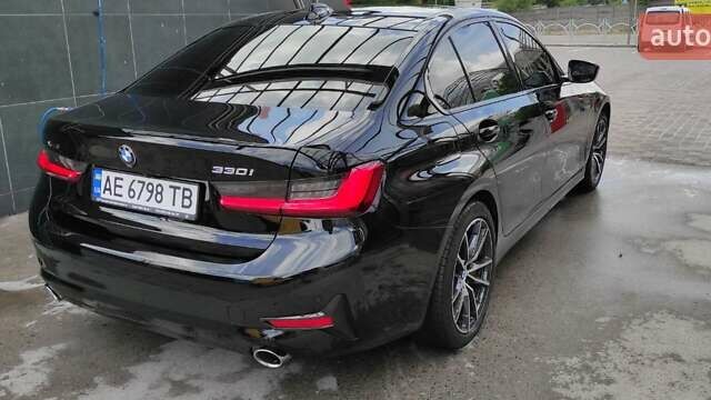 Черный БМВ 3 Серия, объемом двигателя 2 л и пробегом 50 тыс. км за 33000 $, фото 7 на Automoto.ua
