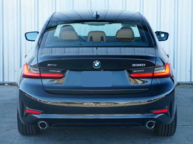 Чорний БМВ 3 Серія, об'ємом двигуна 2 л та пробігом 50 тис. км за 14000 $, фото 6 на Automoto.ua