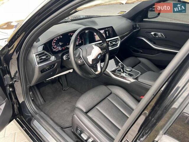 БМВ 3 Серия 2020 в Львове на Automoto.ua Черный БМВ 3 Серия, объемом двигателя 0 л и пробегом 200 тыс. км за 18499 $, фото 12 на Automoto.ua
