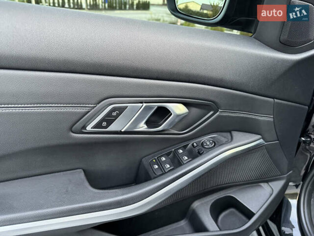 Черный БМВ 3 Серия, объемом двигателя 2 л и пробегом 199 тыс. км за 29400 $, фото 26 на Automoto.ua