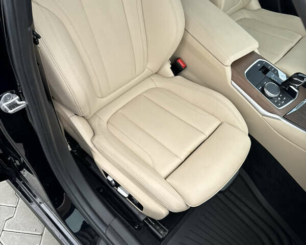 Чорний БМВ 3 Серія, об'ємом двигуна 2 л та пробігом 54 тис. км за 29499 $, фото 7 на Automoto.ua