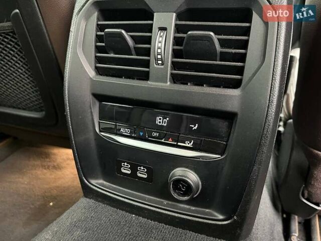 Черный БМВ 3 Серия, объемом двигателя 3 л и пробегом 81 тыс. км за 40490 $, фото 18 на Automoto.ua