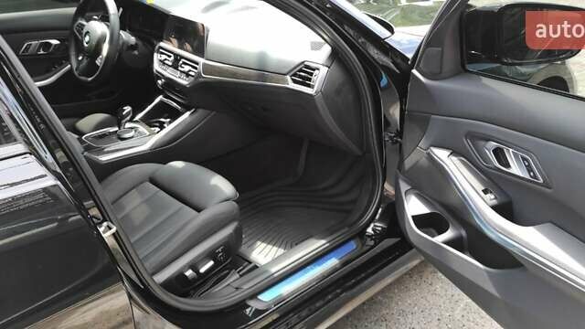 Черный БМВ 3 Серия, объемом двигателя 2 л и пробегом 50 тыс. км за 33000 $, фото 9 на Automoto.ua