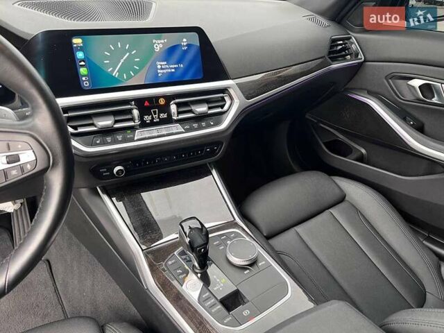 БМВ 3 Серия 2020 в Львове на Automoto.ua Черный БМВ 3 Серия, объемом двигателя 0 л и пробегом 200 тыс. км за 18499 $, фото 15 на Automoto.ua