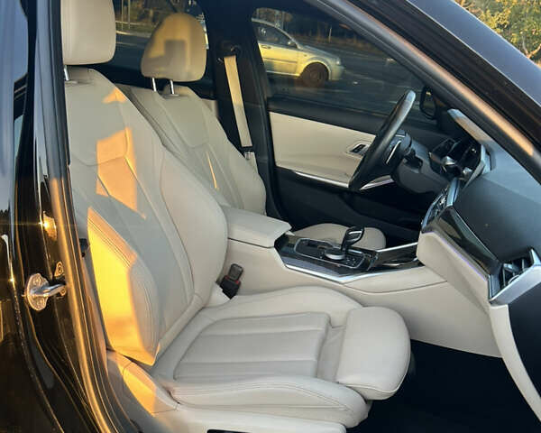 БМВ 3 Серия 2020 в Одессе на Automoto.ua Черный БМВ 3 Серия, объемом двигателя 2 л и пробегом 50 тыс. км за 30500 $, фото 11 на Automoto.ua