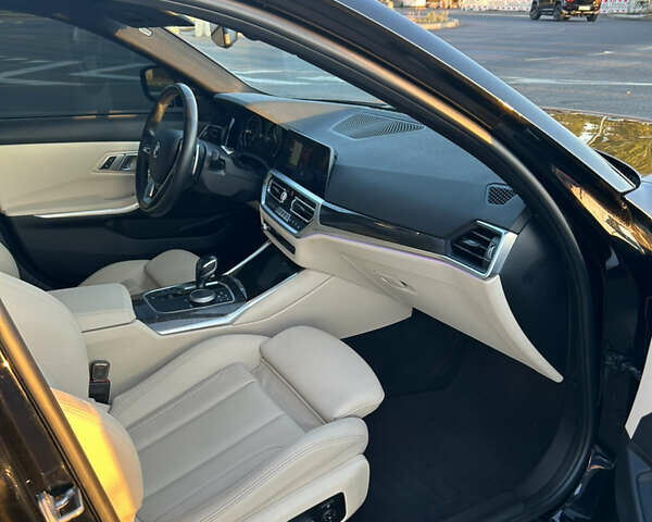 БМВ 3 Серия 2020 в Одессе на Automoto.ua Черный БМВ 3 Серия, объемом двигателя 2 л и пробегом 50 тыс. км за 30500 $, фото 10 на Automoto.ua