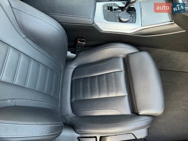 БМВ 3 Серия 2020 в Гниване на Automoto.ua Черный БМВ 3 Серия, объемом двигателя 2 л и пробегом 165 тыс. км за 28750 $, фото 32 на Automoto.ua