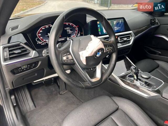 БМВ 3 Серия 2020 в Львове на Automoto.ua Черный БМВ 3 Серия, объемом двигателя 0 л и пробегом 200 тыс. км за 18499 $, фото 13 на Automoto.ua
