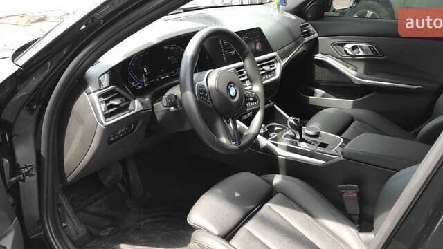 Черный БМВ 3 Серия, объемом двигателя 2 л и пробегом 50 тыс. км за 33000 $, фото 11 на Automoto.ua