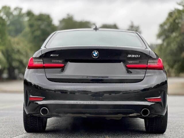 Черный БМВ 3 Серия, объемом двигателя 2 л и пробегом 37 тыс. км за 9000 $, фото 4 на Automoto.ua