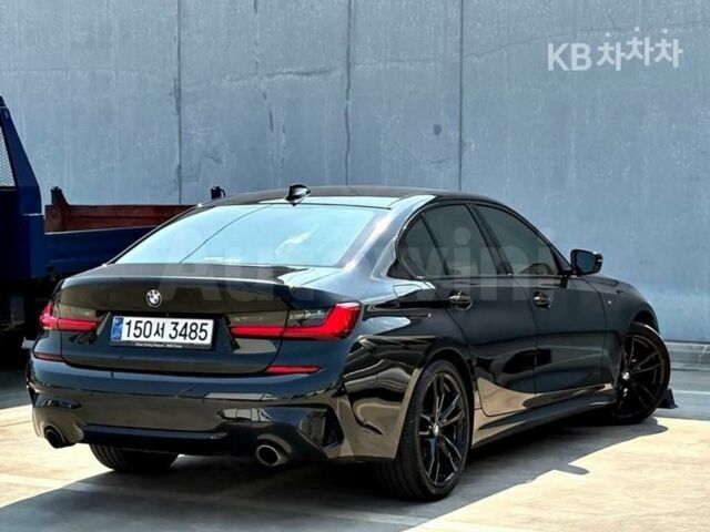БМВ 3 Серия 2021 в Киеве на Automoto.ua Черный БМВ 3 Серия, объемом двигателя 2 л и пробегом 67 тыс. км за 20800 $, фото 3 на Automoto.ua