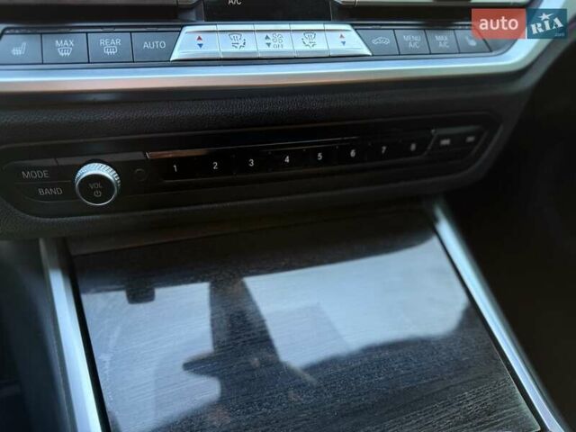 БМВ 3 Серия 2021 в Львове на Automoto.ua Черный БМВ 3 Серия, объемом двигателя 2 л и пробегом 79 тыс. км за 26900 $, фото 58 на Automoto.ua