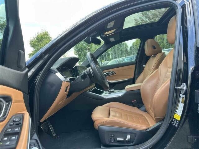 Черный БМВ 3 Серия, объемом двигателя 3 л и пробегом 17 тыс. км за 15500 $, фото 8 на Automoto.ua