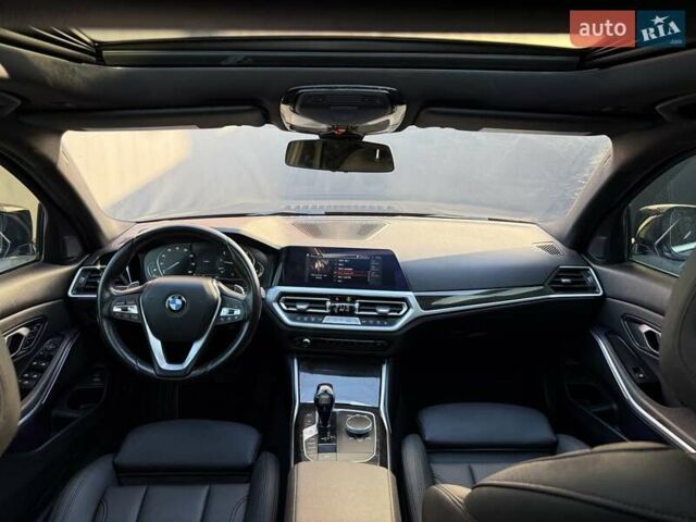 БМВ 3 Серия 2021 в Львове на Automoto.ua Черный БМВ 3 Серия, объемом двигателя 2 л и пробегом 79 тыс. км за 26900 $, фото 113 на Automoto.ua