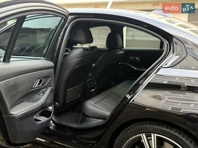 Черный БМВ 3 Серия, объемом двигателя 2 л и пробегом 38 тыс. км за 32500 $, фото 11 на Automoto.ua