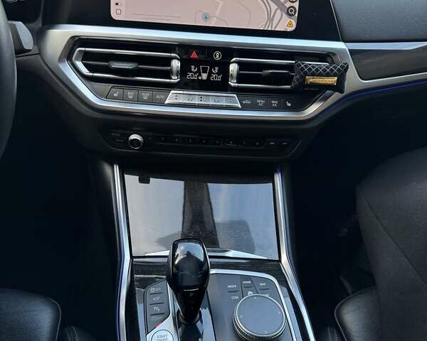 БМВ 3 Серия 2021 в Киеве на Automoto.ua Черный БМВ 3 Серия, объемом двигателя 2 л и пробегом 72 тыс. км за 33500 $, фото 12 на Automoto.ua