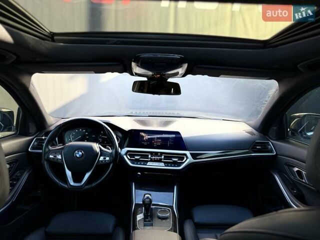 БМВ 3 Серия 2021 в Львове на Automoto.ua Черный БМВ 3 Серия, объемом двигателя 2 л и пробегом 79 тыс. км за 26900 $, фото 84 на Automoto.ua