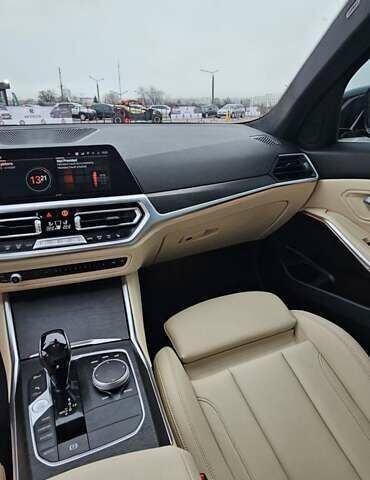 Чорний БМВ 3 Серія, об'ємом двигуна 2 л та пробігом 41 тис. км за 28999 $, фото 61 на Automoto.ua