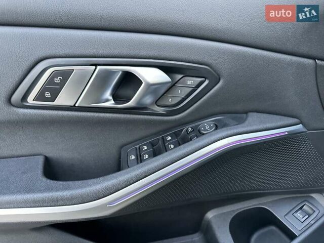 Черный БМВ 3 Серия, объемом двигателя 2 л и пробегом 96 тыс. км за 27900 $, фото 29 на Automoto.ua