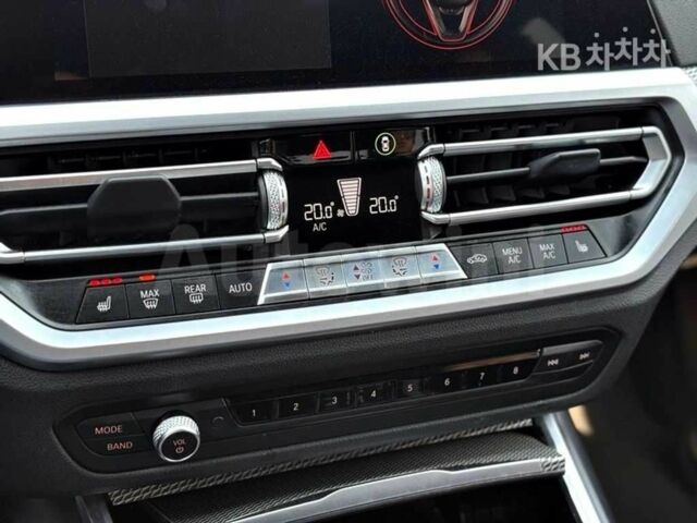 БМВ 3 Серия 2021 в Киеве на Automoto.ua Черный БМВ 3 Серия, объемом двигателя 2 л и пробегом 67 тыс. км за 20800 $, фото 6 на Automoto.ua