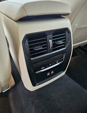 Чорний БМВ 3 Серія, об'ємом двигуна 2 л та пробігом 41 тис. км за 28999 $, фото 50 на Automoto.ua