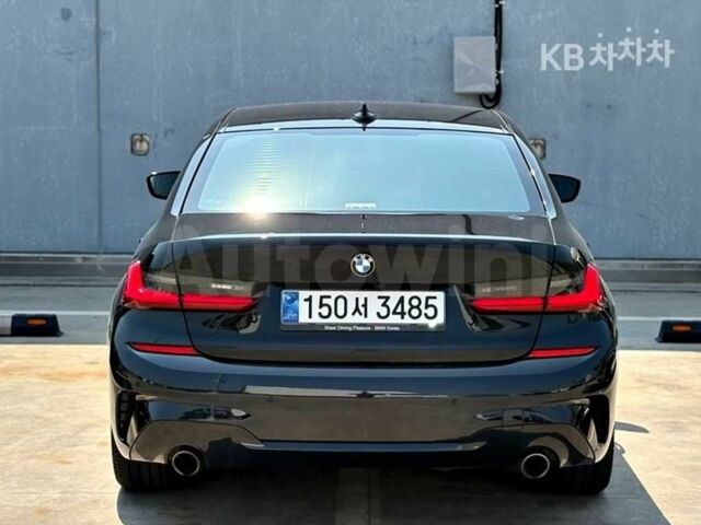 БМВ 3 Серия 2021 в Киеве на Automoto.ua Черный БМВ 3 Серия, объемом двигателя 2 л и пробегом 67 тыс. км за 20800 $, фото 4 на Automoto.ua