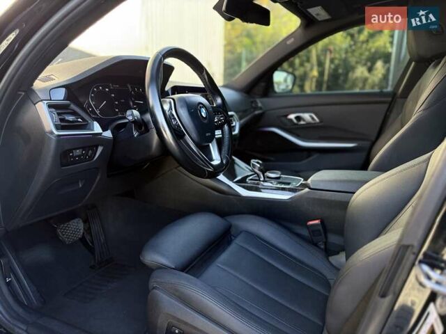 БМВ 3 Серия 2021 в Львове на Automoto.ua Черный БМВ 3 Серия, объемом двигателя 2 л и пробегом 79 тыс. км за 26900 $, фото 43 на Automoto.ua