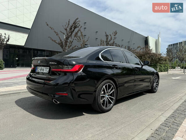 Черный БМВ 3 Серия, объемом двигателя 2 л и пробегом 51 тыс. км за 37500 $, фото 3 на Automoto.ua