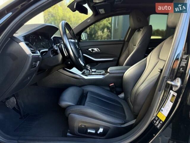 БМВ 3 Серия 2021 в Львове на Automoto.ua Черный БМВ 3 Серия, объемом двигателя 2 л и пробегом 79 тыс. км за 26900 $, фото 39 на Automoto.ua