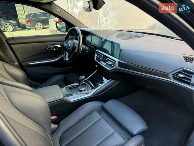 БМВ 3 Серия 2021 в Львове на Automoto.ua Черный БМВ 3 Серия, объемом двигателя 2 л и пробегом 79 тыс. км за 26900 $, фото 101 на Automoto.ua