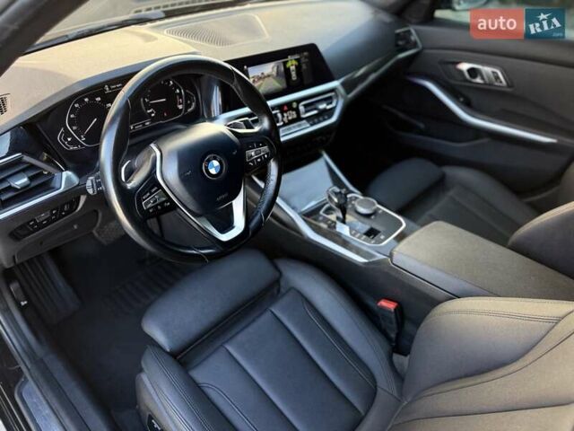 БМВ 3 Серия 2021 в Львове на Automoto.ua Черный БМВ 3 Серия, объемом двигателя 2 л и пробегом 79 тыс. км за 26900 $, фото 46 на Automoto.ua