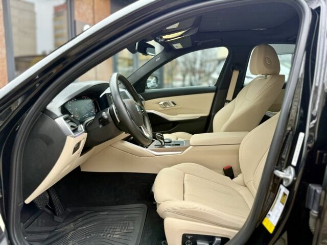 Черный БМВ 3 Серия, объемом двигателя 2 л и пробегом 54 тыс. км за 28499 $, фото 13 на Automoto.ua