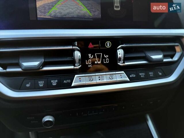 БМВ 3 Серия 2021 в Львове на Automoto.ua Черный БМВ 3 Серия, объемом двигателя 2 л и пробегом 79 тыс. км за 26900 $, фото 57 на Automoto.ua
